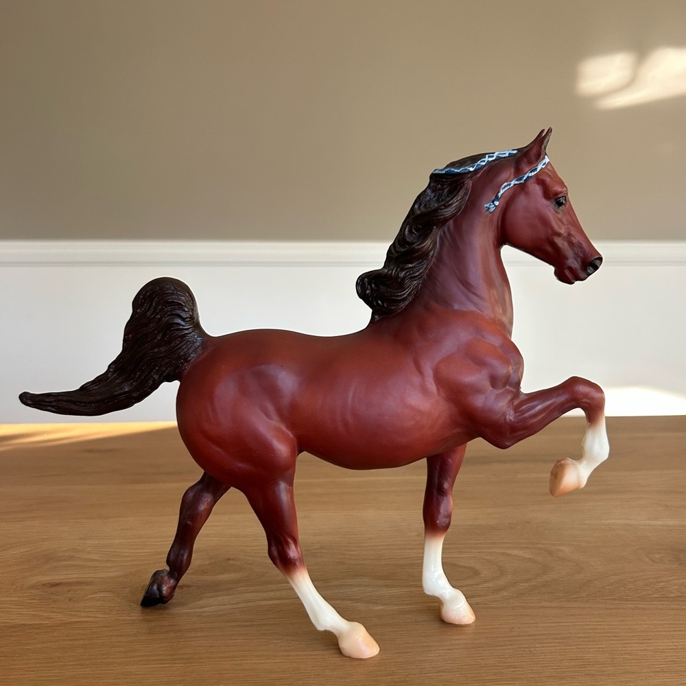 Breyer Kentucky Saddlebred in great condition. No box.